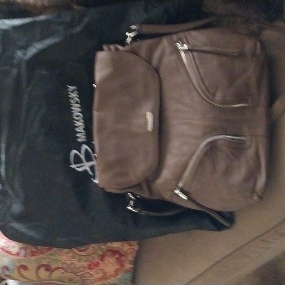 B Makowsky convertible back pack/shoulder/cross body bag. Never used NWOT - Picture 9 of 9